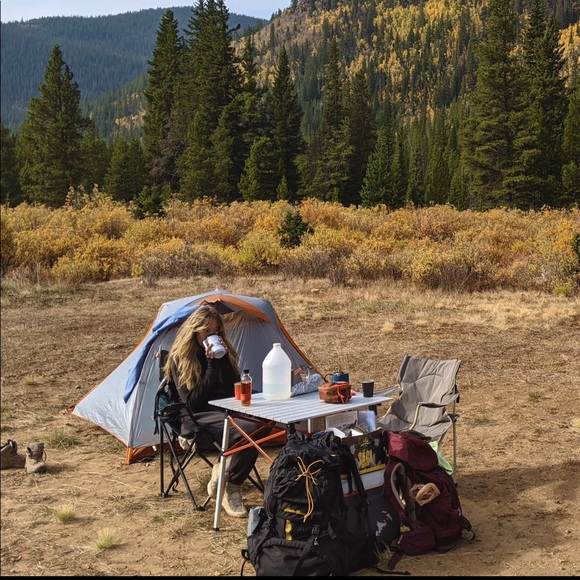 Meet your Posher, Alex - Picture 2 of 3